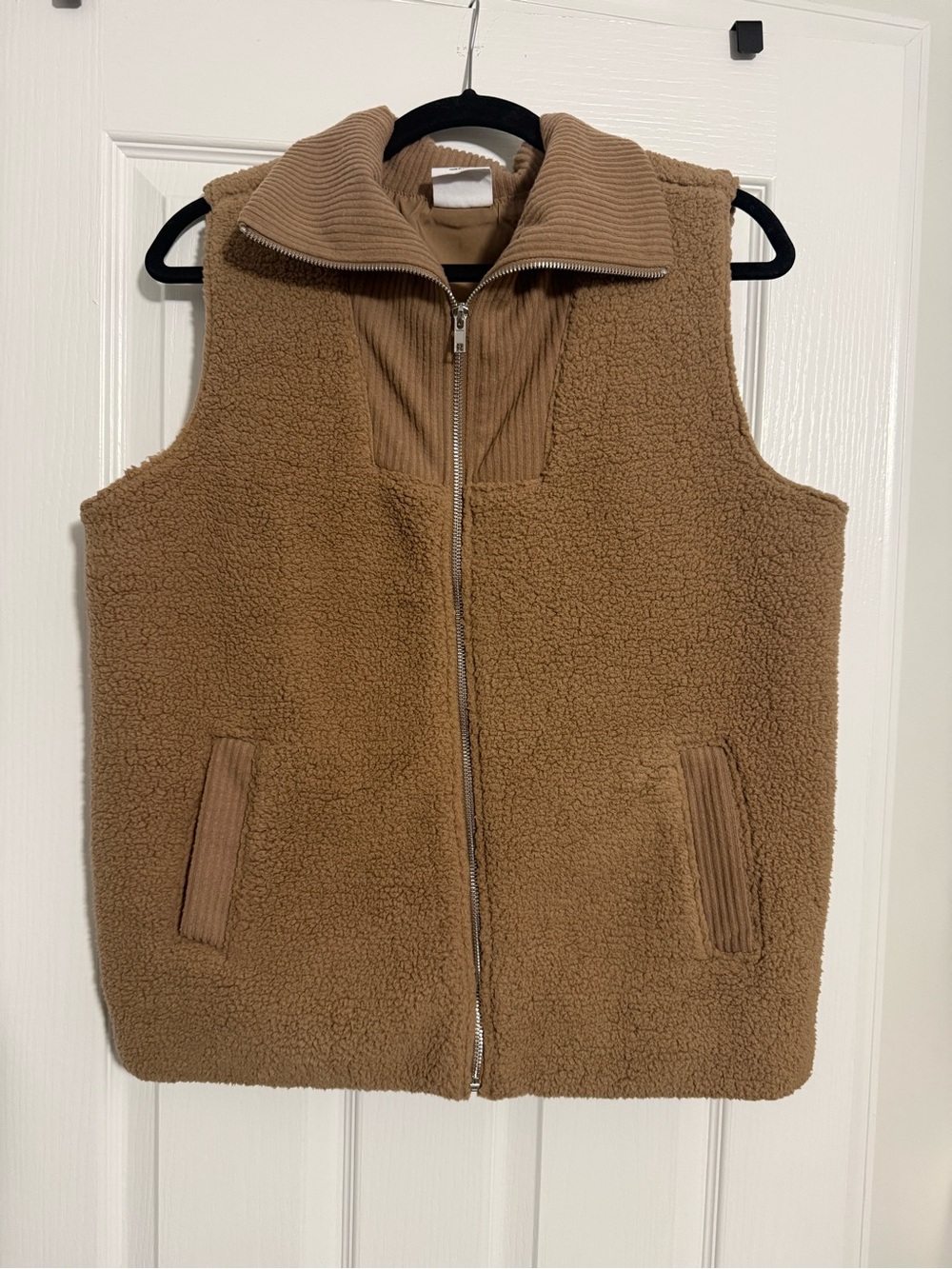Cozy Women's Camel Sherpa Zip Vest